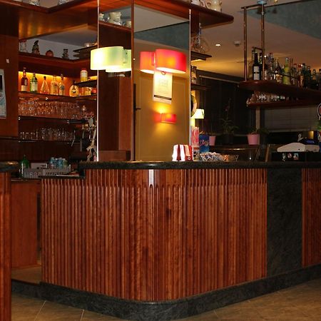 Hotel La Fenice Lignano Sabbiadoro Eksteriør billede