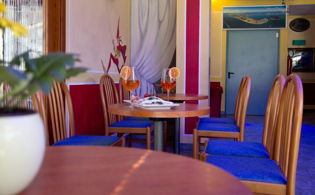 Hotel La Fenice Lignano Sabbiadoro Eksteriør billede