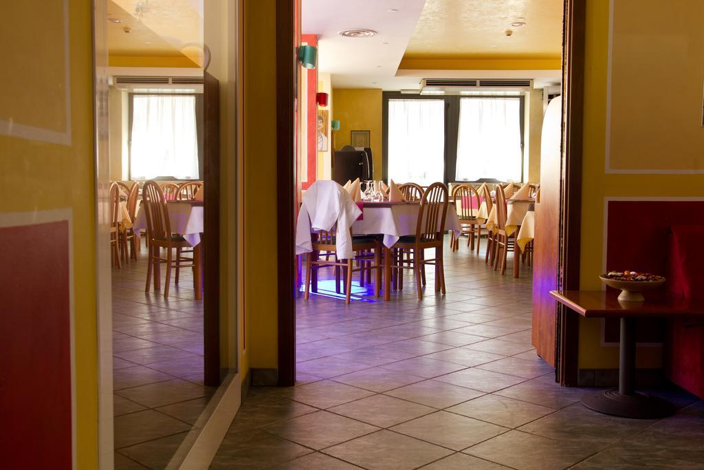 Hotel La Fenice Lignano Sabbiadoro Eksteriør billede