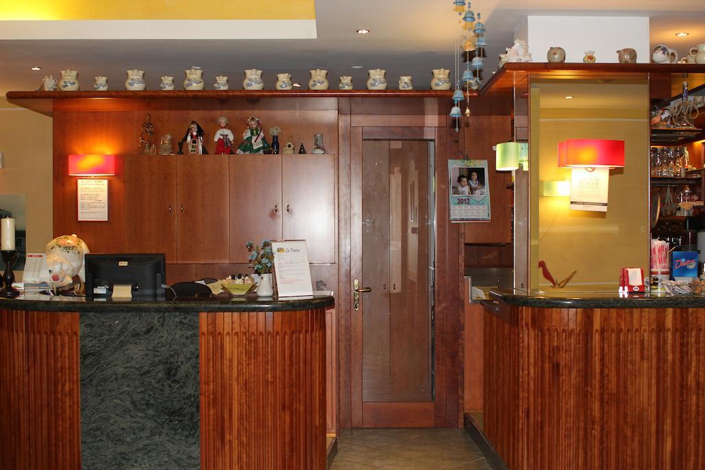 Hotel La Fenice Lignano Sabbiadoro Eksteriør billede